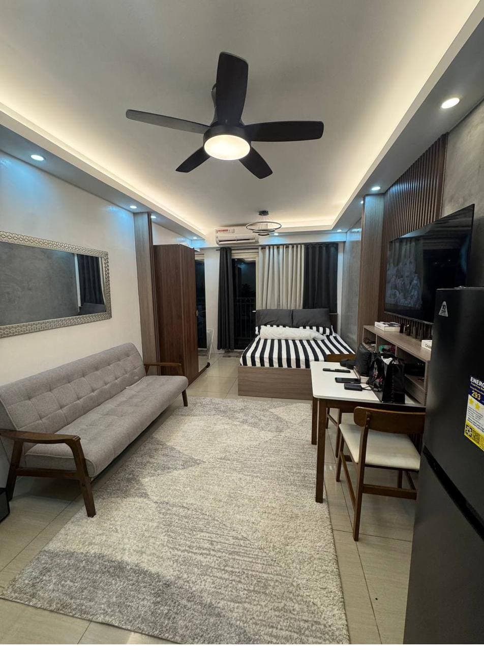 The same unit fully styled by Maison Lumière
